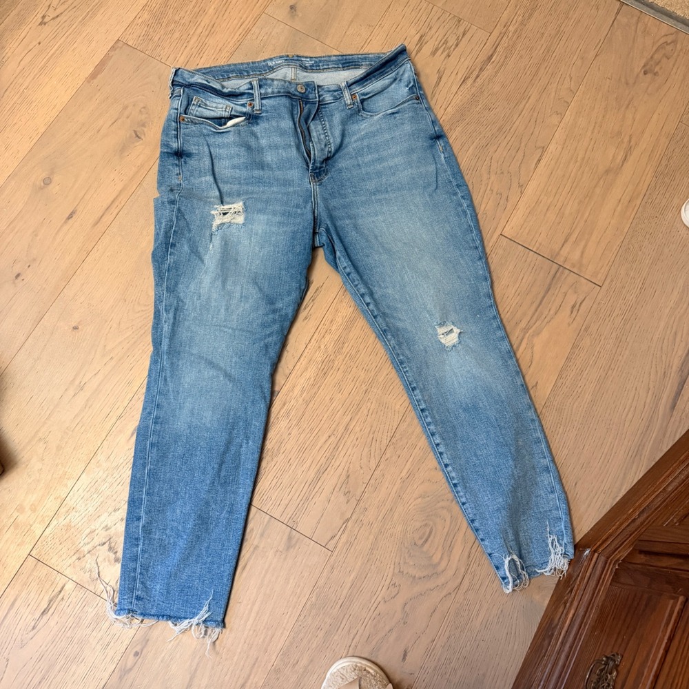 Old Navy OG Straight High Rise Distressed Light Wash Jeans Size 16 Extra Stretch